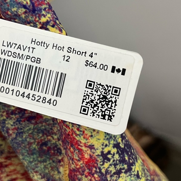 NWT Lululemon Special Edition Seawheeze Hotty Hot Short *Tall - Picture 2 of 4